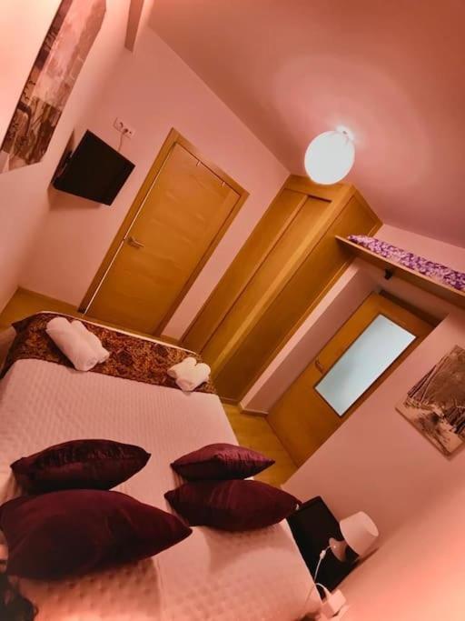 Melle: Un Descanso En El Camino Sarria Exteriör bild